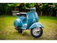 Vespa 150 Medium Blue Classic